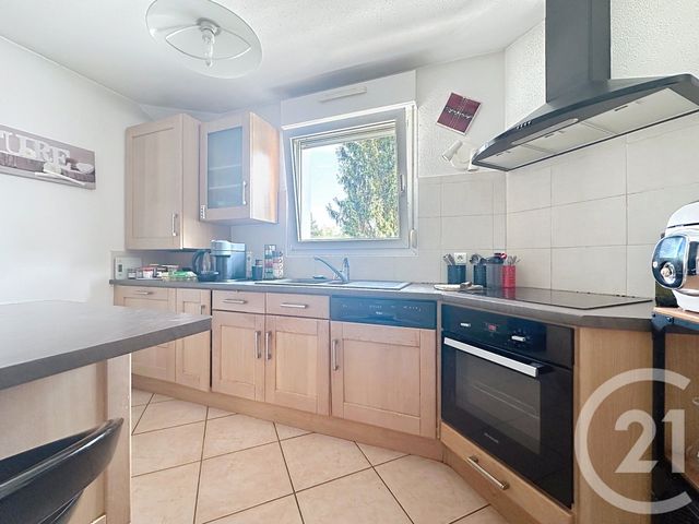 Appartement F3 &agrave; louer - 3 pi&egrave;ces - 74 m2 - Montbeliard - 25 - FRANCHE-COMTE