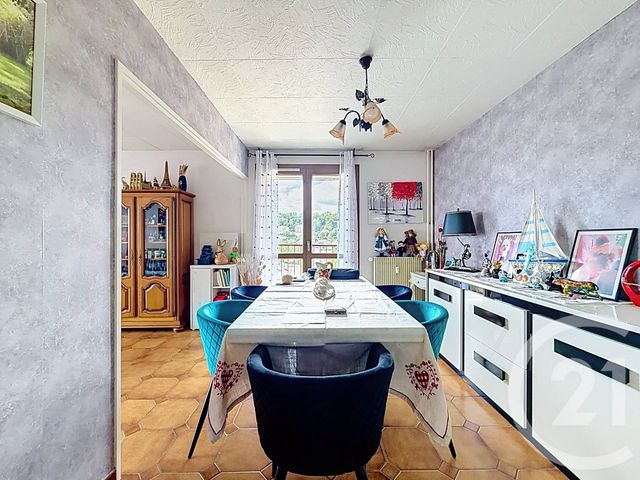 Appartement F4 &agrave; vendre - 4 pi&egrave;ces - 81 m2 - Sochaux - 25 - FRANCHE-COMTE