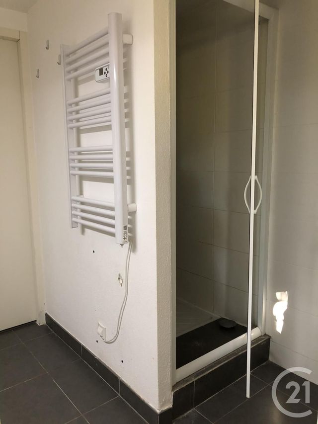 Appartement F4 &agrave; louer - 4 pi&egrave;ces - 90 m2 - Montbeliard - 25 - FRANCHE-COMTE