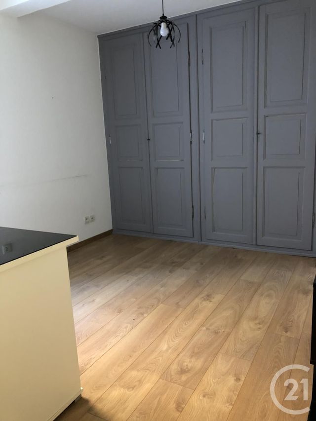 Appartement F4 &agrave; louer - 4 pi&egrave;ces - 90 m2 - Montbeliard - 25 - FRANCHE-COMTE