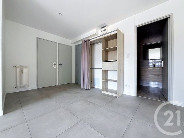 Appartement F4 &agrave; louer - 4 pi&egrave;ces - 87 m2 - Montbeliard - 25 - FRANCHE-COMTE