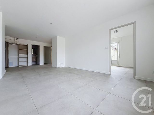 Appartement F4 &agrave; louer - 4 pi&egrave;ces - 87 m2 - Montbeliard - 25 - FRANCHE-COMTE