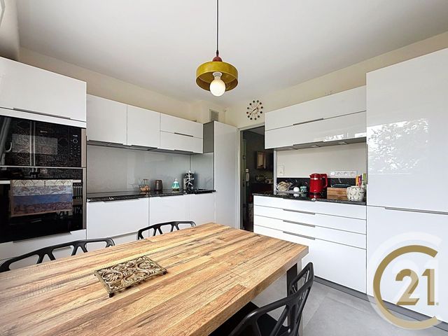 Appartement F4 &agrave; vendre - 4 pi&egrave;ces - 77,28 m2 - Montbeliard - 25 - FRANCHE-COMTE