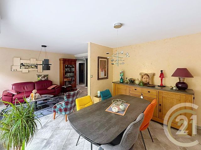 Appartement F4 &agrave; vendre - 4 pi&egrave;ces - 77,28 m2 - Montbeliard - 25 - FRANCHE-COMTE