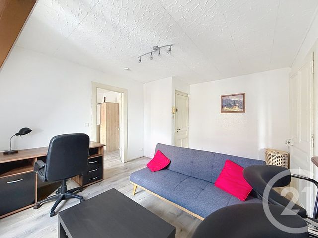 Appartement F2 &agrave; louer - 2 pi&egrave;ces - 35 m2 - Montbeliard - 25 - FRANCHE-COMTE