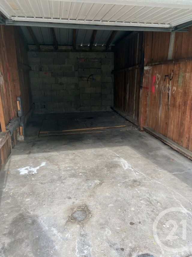 Parking &agrave; louer - 15 m2 - Mandeure - 25 - FRANCHE-COMTE