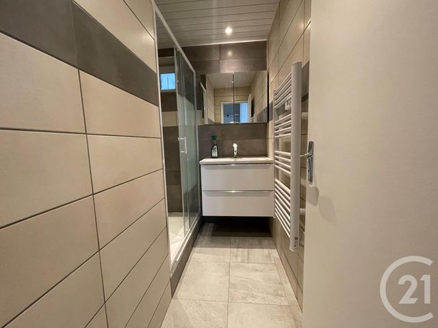Appartement F5 &agrave; louer - 5 pi&egrave;ces - 84 m2 - Montbeliard - 25 - FRANCHE-COMTE