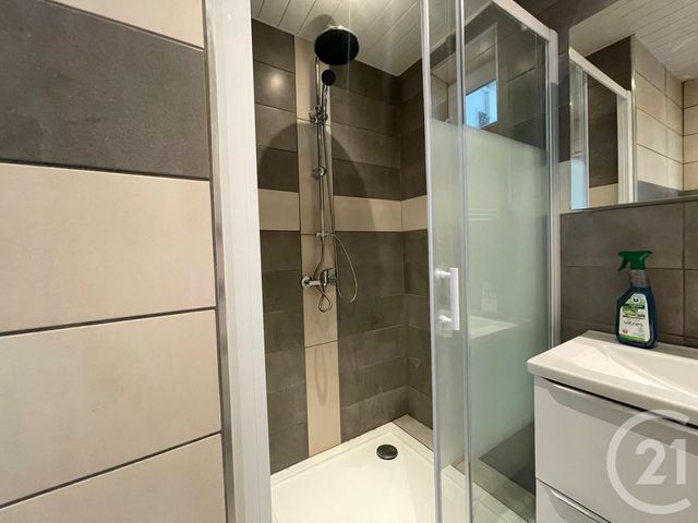 Appartement F5 &agrave; louer - 5 pi&egrave;ces - 84 m2 - Montbeliard - 25 - FRANCHE-COMTE