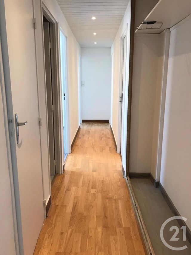 Appartement F5 &agrave; louer - 5 pi&egrave;ces - 84 m2 - Montbeliard - 25 - FRANCHE-COMTE