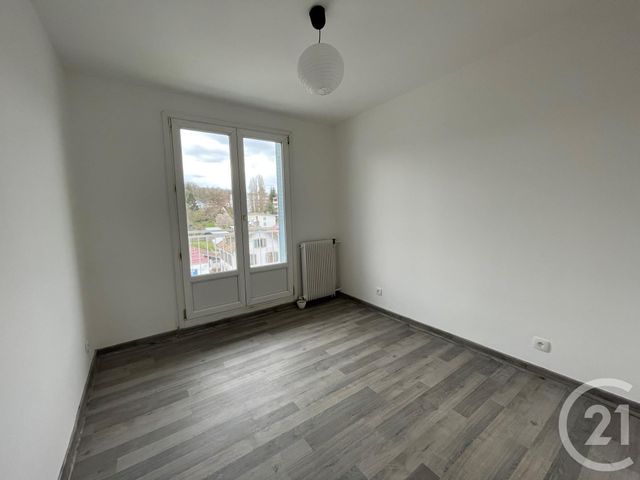 Appartement F5 &agrave; louer - 5 pi&egrave;ces - 84 m2 - Montbeliard - 25 - FRANCHE-COMTE