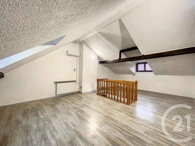 Appartement F5 &agrave; louer - 5 pi&egrave;ces - 120 m2 - Montenois - 25 - FRANCHE-COMTE