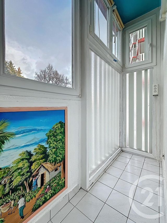 Appartement F3 &agrave; louer - 3 pi&egrave;ces - 56 m2 - Montbeliard - 25 - FRANCHE-COMTE