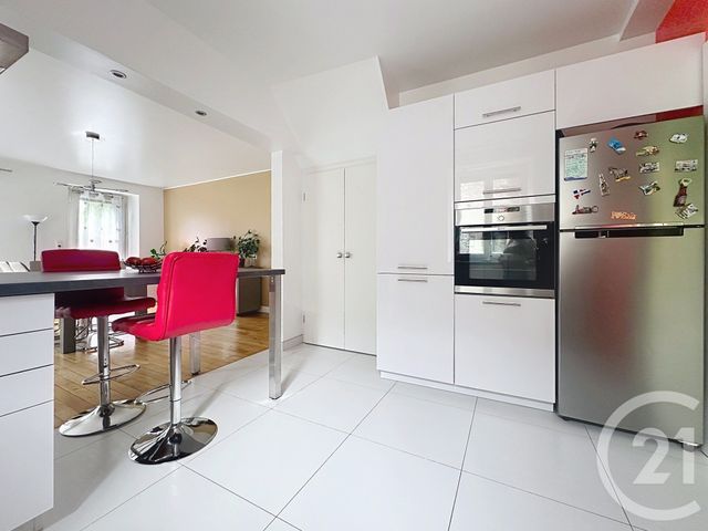 Maison &agrave; louer - 6 pi&egrave;ces - 170 m2 - Colombier Fontaine - 25 - FRANCHE-COMTE