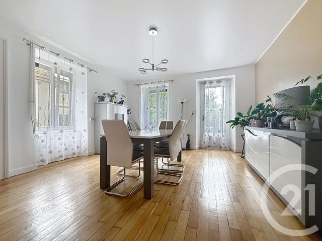Maison &agrave; louer - 6 pi&egrave;ces - 170 m2 - Colombier Fontaine - 25 - FRANCHE-COMTE