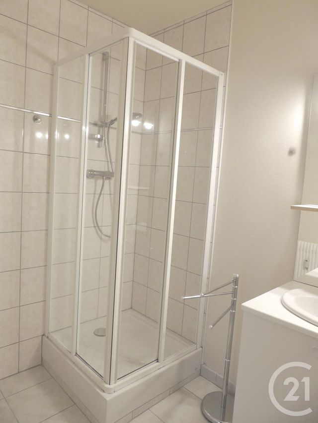 Appartement F2 &agrave; louer - 2 pi&egrave;ces - 55,15 m2 - Sochaux - 25 - FRANCHE-COMTE