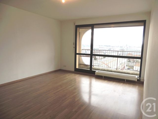 Appartement F2 &agrave; louer - 2 pi&egrave;ces - 55,15 m2 - Sochaux - 25 - FRANCHE-COMTE