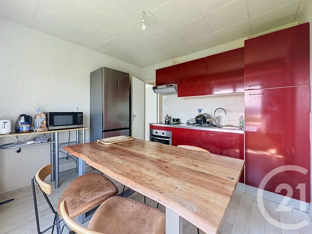 Appartement Chambre &agrave; louer - 2 pi&egrave;ces - 15 m2 - Montbeliard - 25 - FRANCHE-COMTE