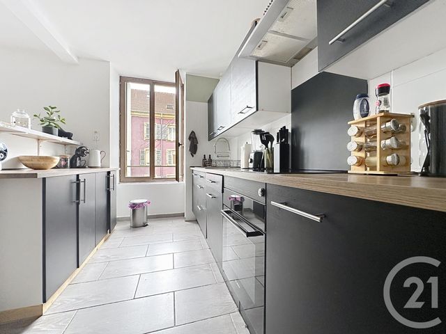 Appartement F4 &agrave; louer - 4 pi&egrave;ces - 85 m2 - Belfort - 90 - FRANCHE-COMTE