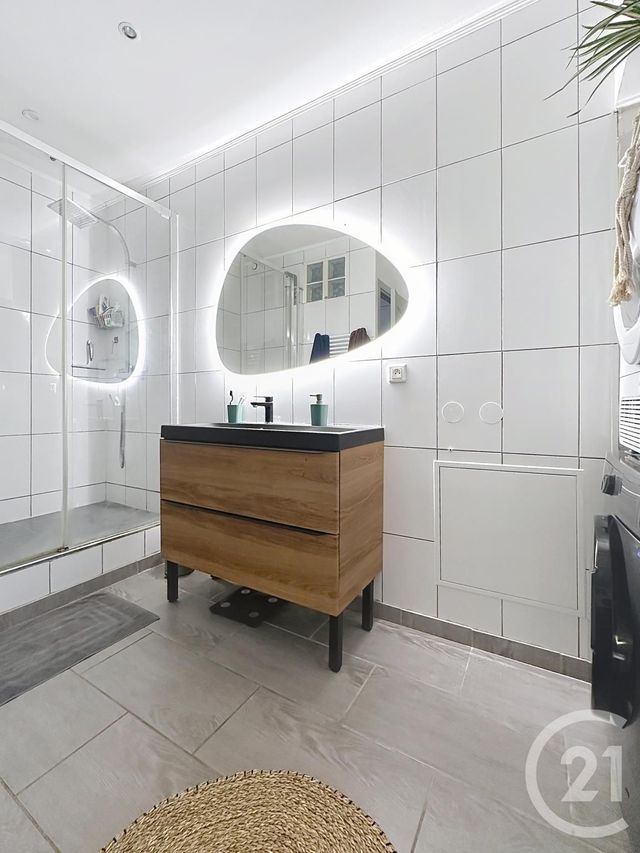 Appartement F4 &agrave; louer - 4 pi&egrave;ces - 85 m2 - Belfort - 90 - FRANCHE-COMTE