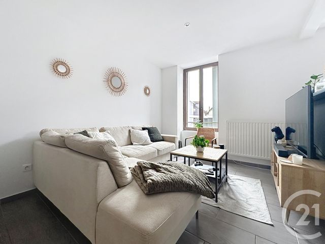 Appartement F4 &agrave; louer - 4 pi&egrave;ces - 85 m2 - Belfort - 90 - FRANCHE-COMTE