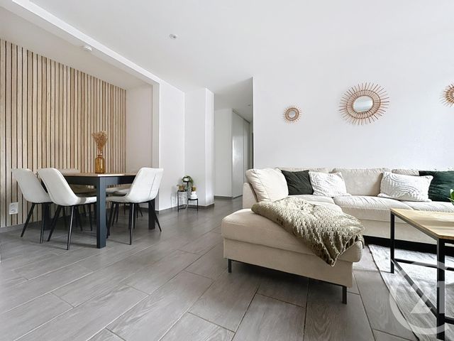 Appartement F4 &agrave; louer - 4 pi&egrave;ces - 85 m2 - Belfort - 90 - FRANCHE-COMTE