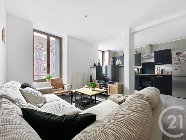 Appartement F4 &agrave; louer - 4 pi&egrave;ces - 85 m2 - Belfort - 90 - FRANCHE-COMTE