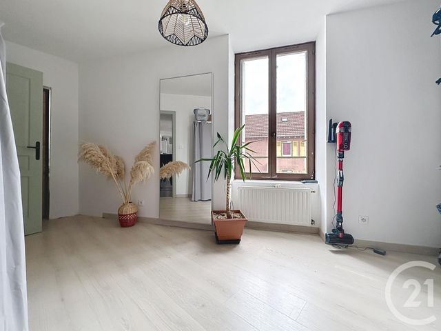 Appartement F4 &agrave; louer - 4 pi&egrave;ces - 85 m2 - Belfort - 90 - FRANCHE-COMTE