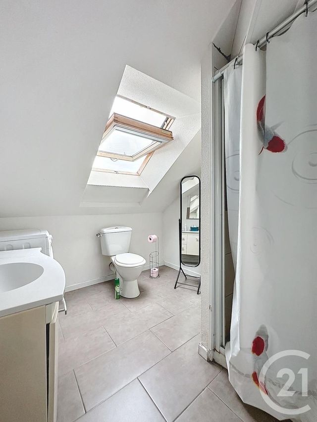 Appartement F2 &agrave; louer - 2 pi&egrave;ces - 35 m2 - Montbeliard - 25 - FRANCHE-COMTE