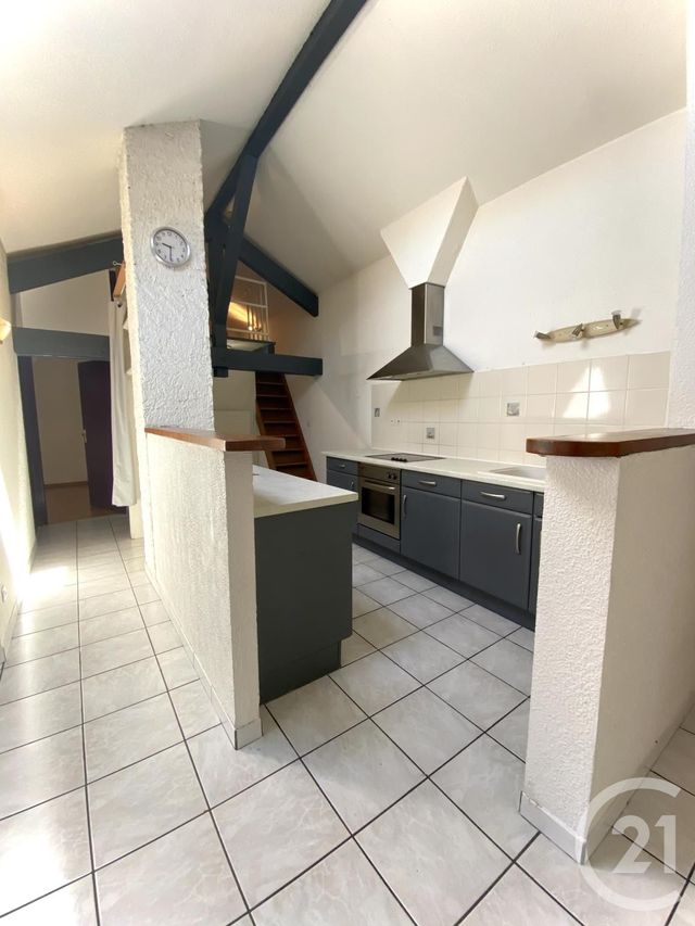 Appartement F4 &agrave; louer - 4 pi&egrave;ces - 66,23 m2 - Montbeliard - 25 - FRANCHE-COMTE