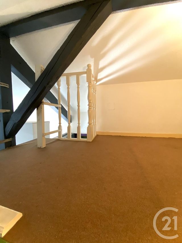 Appartement F4 &agrave; louer - 4 pi&egrave;ces - 66,23 m2 - Montbeliard - 25 - FRANCHE-COMTE