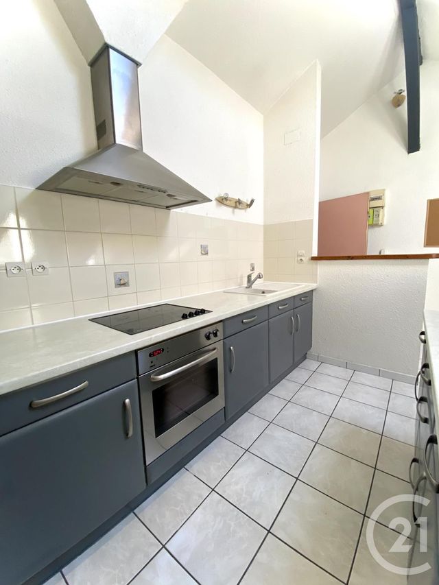 Appartement F4 &agrave; louer - 4 pi&egrave;ces - 66,23 m2 - Montbeliard - 25 - FRANCHE-COMTE