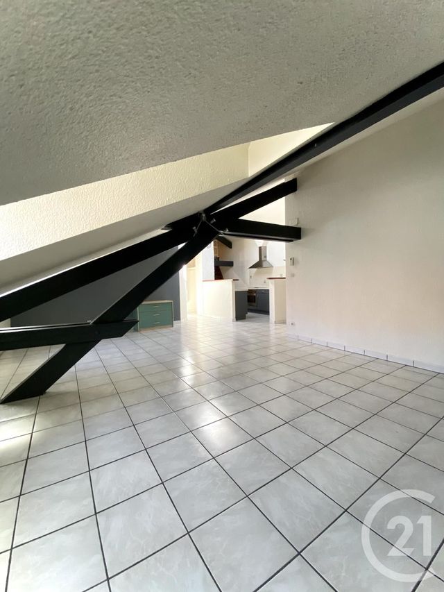 Appartement F4 &agrave; louer - 4 pi&egrave;ces - 66,23 m2 - Montbeliard - 25 - FRANCHE-COMTE