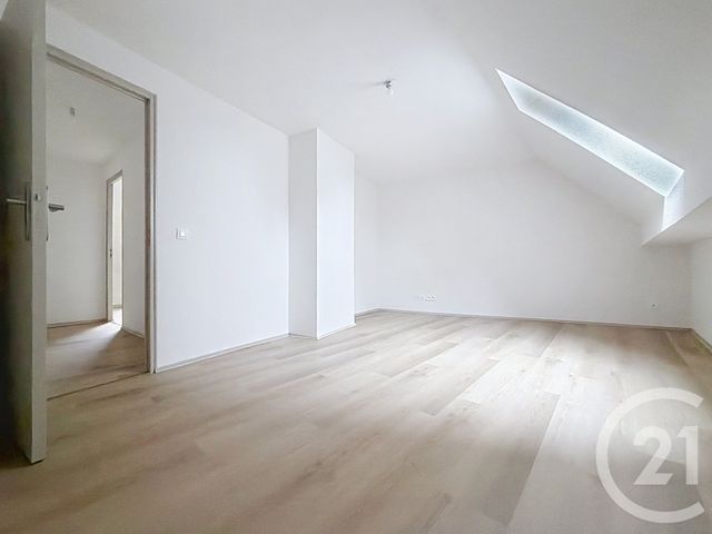 Appartement F4 &agrave; louer - 4 pi&egrave;ces - 114 m2 - Hericourt - 70 - FRANCHE-COMTE