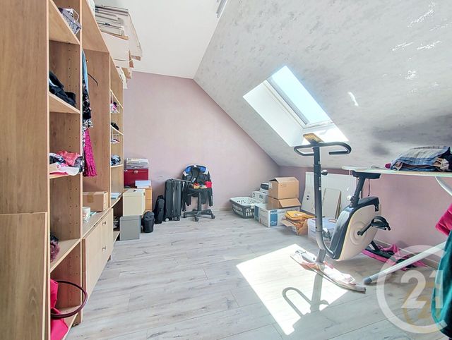 Appartement F4 &agrave; louer - 4 pi&egrave;ces - 84,50 m2 - Dambenois - 25 - FRANCHE-COMTE