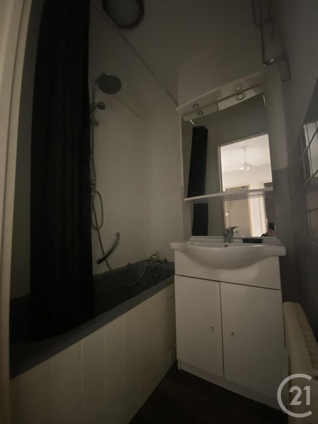 Appartement F1 &agrave; louer - 1 pi&egrave;ce - 30 m2 - Montbeliard - 25 - FRANCHE-COMTE