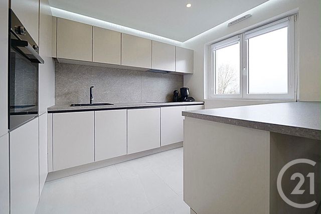 Appartement F4 &agrave; vendre - 4 pi&egrave;ces - 76,10 m2 - Montbeliard - 25 - FRANCHE-COMTE