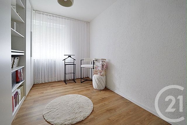 Appartement F4 &agrave; vendre - 4 pi&egrave;ces - 76,10 m2 - Montbeliard - 25 - FRANCHE-COMTE