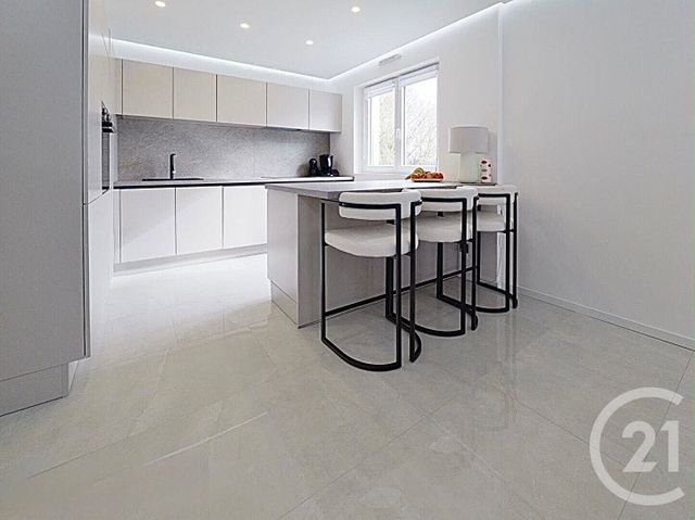 Appartement F4 &agrave; vendre - 4 pi&egrave;ces - 76,10 m2 - Montbeliard - 25 - FRANCHE-COMTE