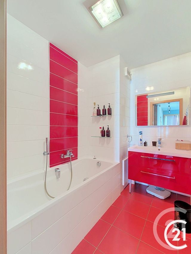 Appartement F5 &agrave; vendre - 5 pi&egrave;ces - 104,64 m2 - Ste Suzanne - 25 - FRANCHE-COMTE