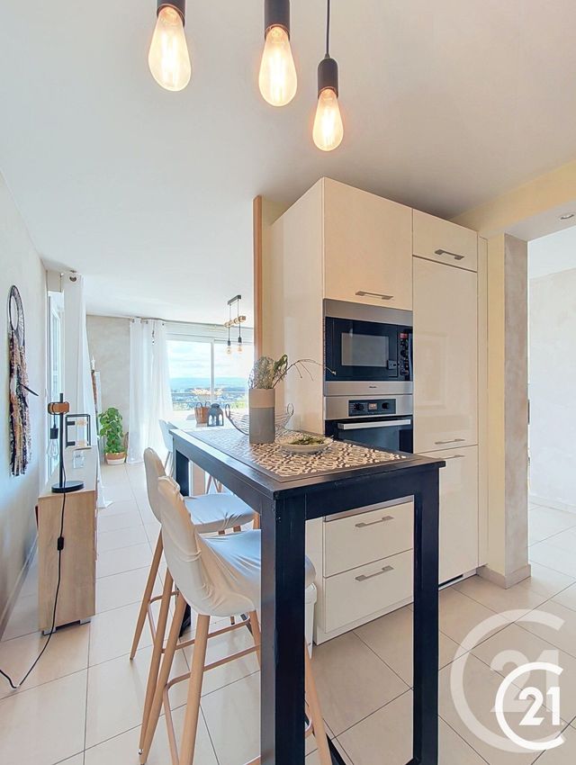 Appartement F5 &agrave; vendre - 5 pi&egrave;ces - 104,64 m2 - Ste Suzanne - 25 - FRANCHE-COMTE
