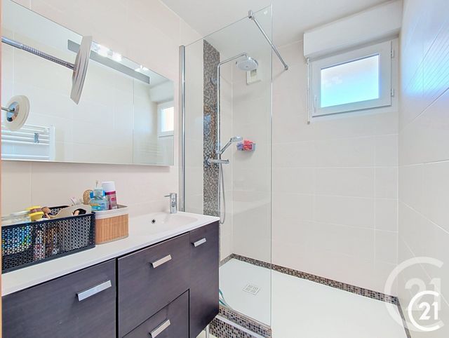 Appartement F5 &agrave; vendre - 5 pi&egrave;ces - 104,64 m2 - Ste Suzanne - 25 - FRANCHE-COMTE