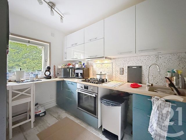 Appartement F4 &agrave; louer - 4 pi&egrave;ces - 67,50 m2 - Montbeliard - 25 - FRANCHE-COMTE