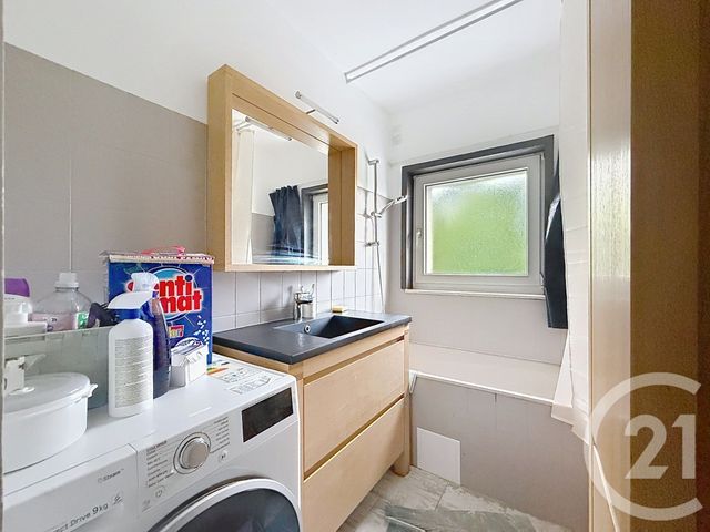 Appartement F4 &agrave; louer - 4 pi&egrave;ces - 67,50 m2 - Montbeliard - 25 - FRANCHE-COMTE