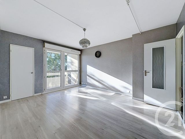 Appartement F4 &agrave; louer - 4 pi&egrave;ces - 67,50 m2 - Montbeliard - 25 - FRANCHE-COMTE