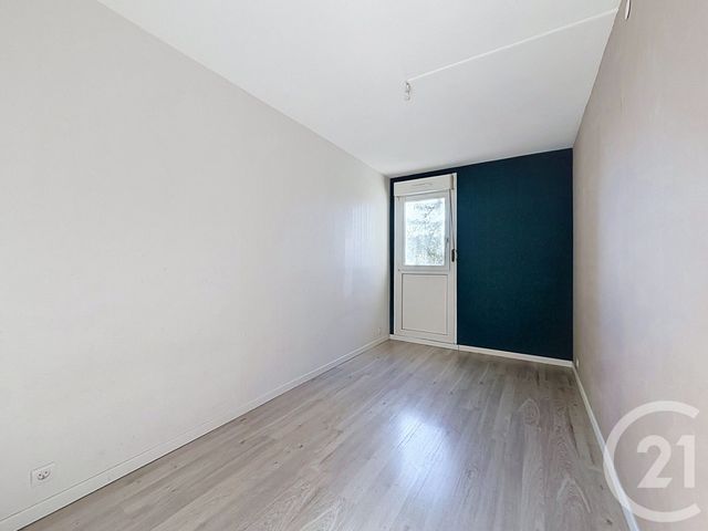Appartement F4 &agrave; louer - 4 pi&egrave;ces - 67,50 m2 - Montbeliard - 25 - FRANCHE-COMTE