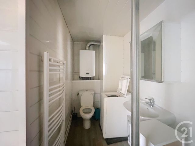 Appartement T2 &agrave; louer - 2 pi&egrave;ces - 40 m2 - Montbeliard - 25 - FRANCHE-COMTE
