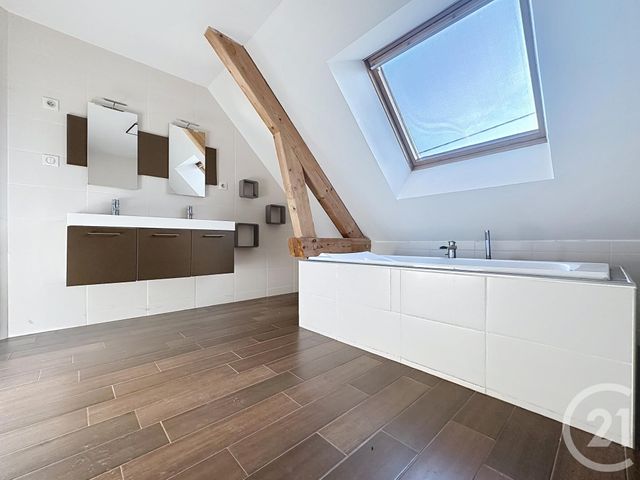 Maison &agrave; louer - 6 pi&egrave;ces - 150 m2 - Chenebier - 70 - FRANCHE-COMTE