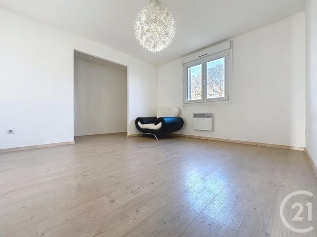 Maison &agrave; louer - 6 pi&egrave;ces - 150 m2 - Chenebier - 70 - FRANCHE-COMTE