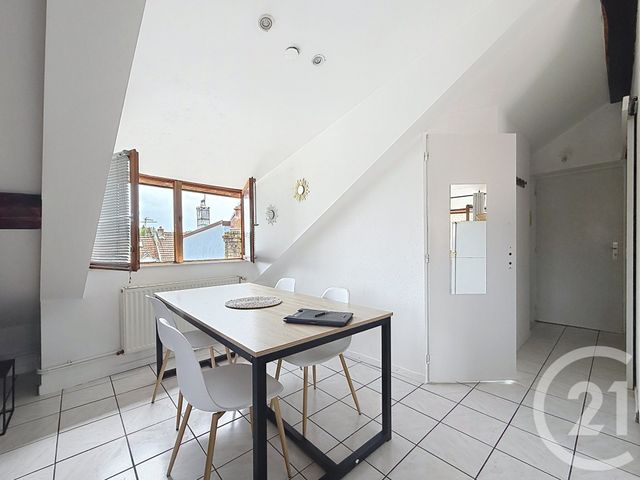 Appartement F2 &agrave; louer - 2 pi&egrave;ces - 24 m2 - Montbeliard - 25 - FRANCHE-COMTE