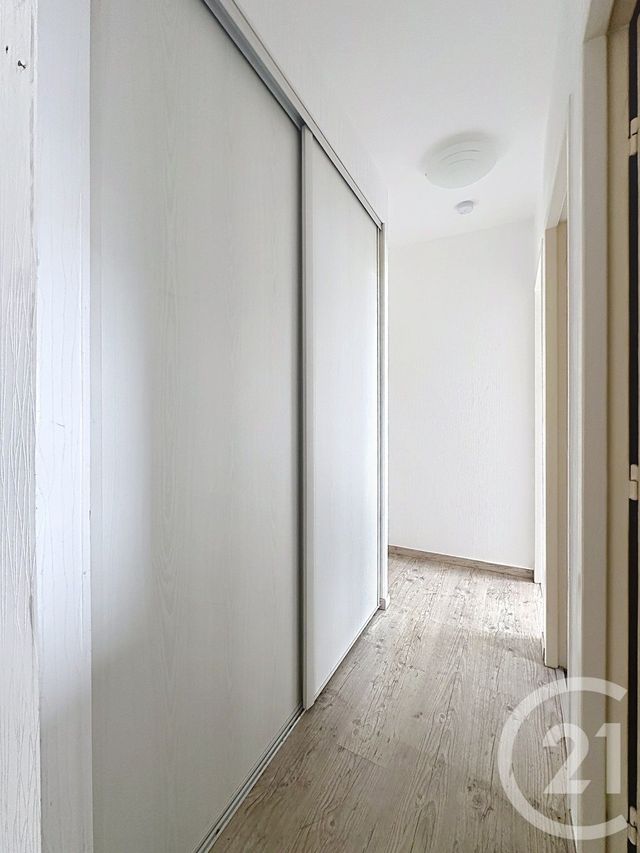 Appartement F4 &agrave; louer - 4 pi&egrave;ces - 68 m2 - Montbeliard - 25 - FRANCHE-COMTE